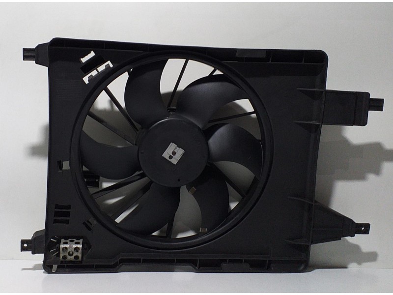 Recambio de electroventilador para renault megane ii berlina 3p 1.5 dci diesel cat referencia OEM IAM 8200680824A 68393 
