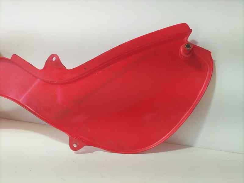 Recambio de molduras delanteras para malaguti . twuelve 2010 referencia OEM IAM  86850 