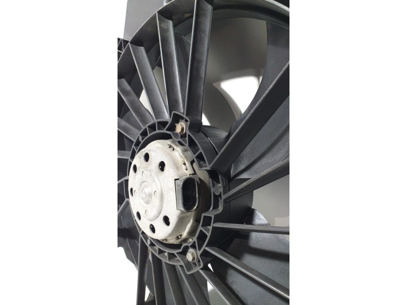 Recambio de electroventilador para renault megane ii berlina 3p 1.5 dci diesel cat referencia OEM IAM 8200680824A 68393 