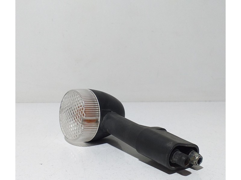 Recambio de piloto trasero izquierdo para derbi senda 125 senda 125 r referencia OEM IAM HONDAJD09E 68416 