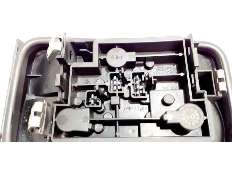 Recambio de piloto trasero derecho interior para citroën xantia berlina 1.9 td armonia referencia OEM IAM PORTON 45366 