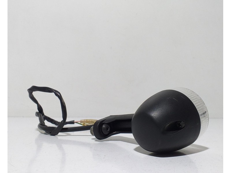 Recambio de piloto delantero izquierdo para derbi senda 125 senda 125 r referencia OEM IAM HONDAJD09E 68419 