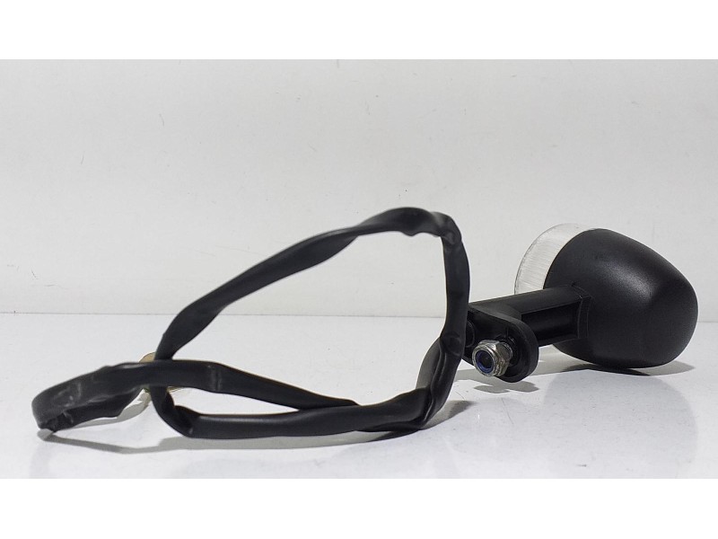 Recambio de piloto delantero izquierdo para derbi senda 125 senda 125 r referencia OEM IAM HONDAJD09E 68419 