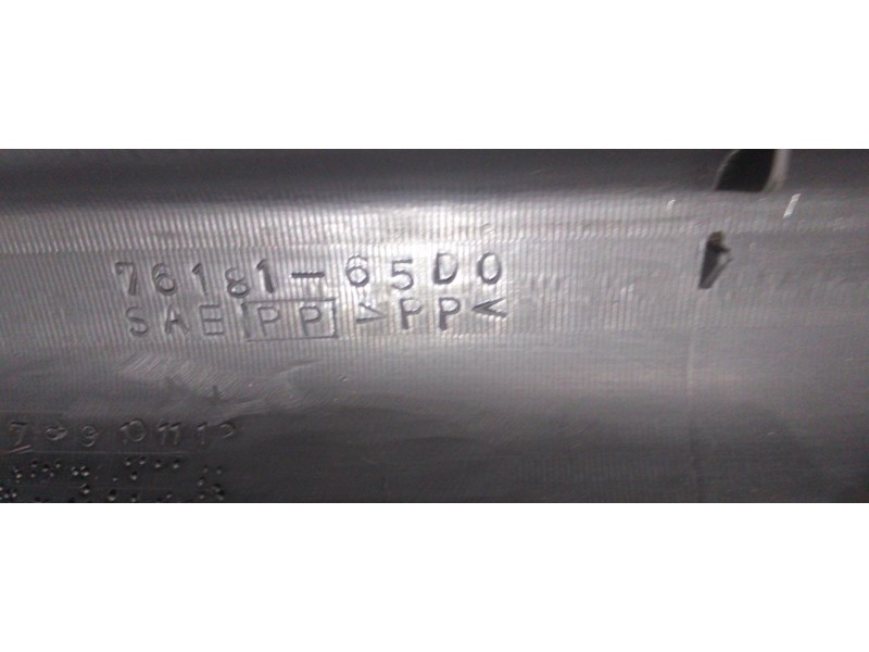 Recambio de molduras traseras para suzuki grand vitara 5 puertas sq (ft) 2.0 td referencia OEM IAM 7618165D0 49704 