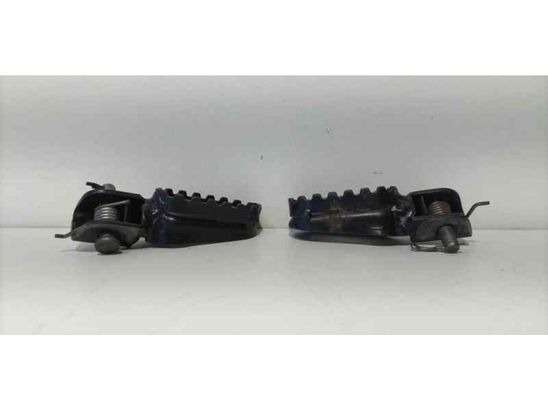 Recambio de estribo para malaguti . twuelve 2010 referencia OEM IAM  86860 