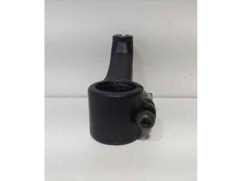 Recambio de maneta exterior delantera izquierda para malaguti . twuelve 2010 referencia OEM IAM  86863 