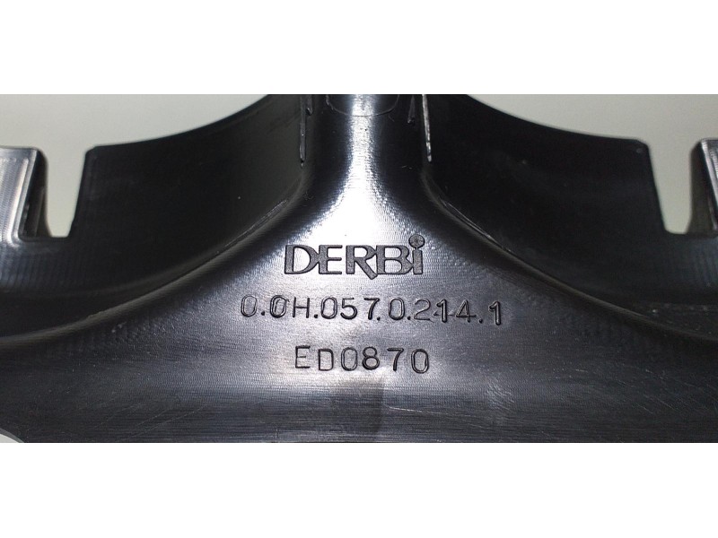 Recambio de faro delantero para derbi senda 125 senda 125 r referencia OEM IAM 00H05702141 68448 