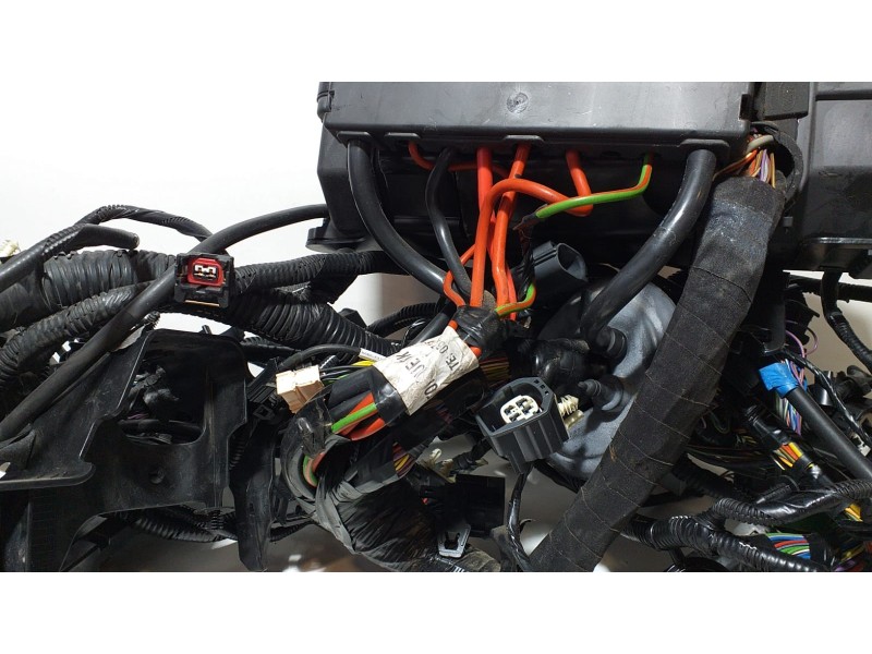 Recambio de caja reles / fusibles para land rover range rover sport autobiography hybrid referencia OEM IAM GPLA14290 70906 R