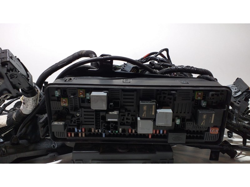 Recambio de caja reles / fusibles para land rover range rover sport autobiography hybrid referencia OEM IAM GPLA14290 70906 R