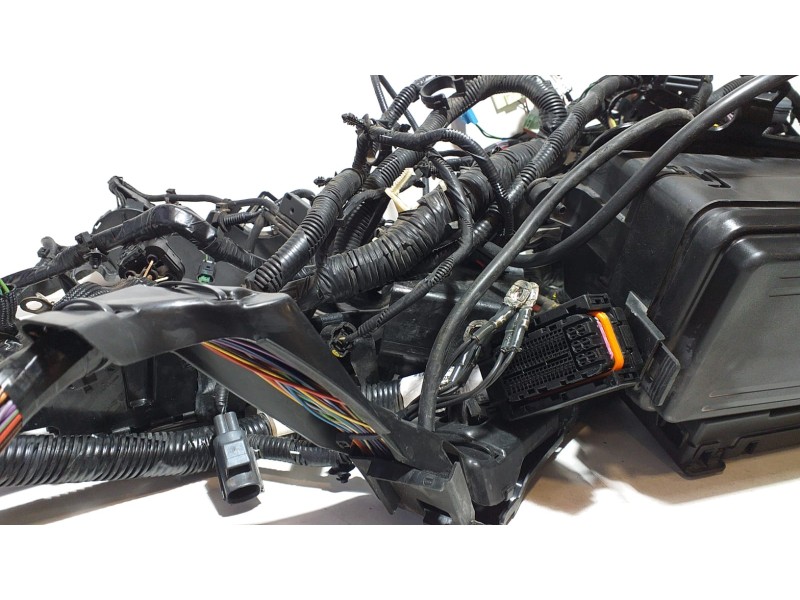 Recambio de caja reles / fusibles para land rover range rover sport autobiography hybrid referencia OEM IAM GPLA14290 70906 R