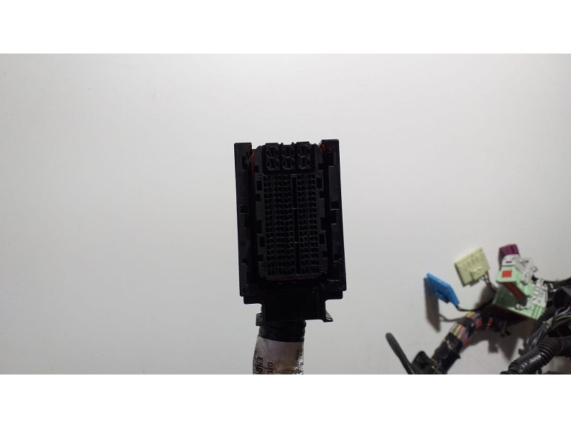 Recambio de caja reles / fusibles para land rover range rover sport autobiography hybrid referencia OEM IAM GPLA14290 70906 R