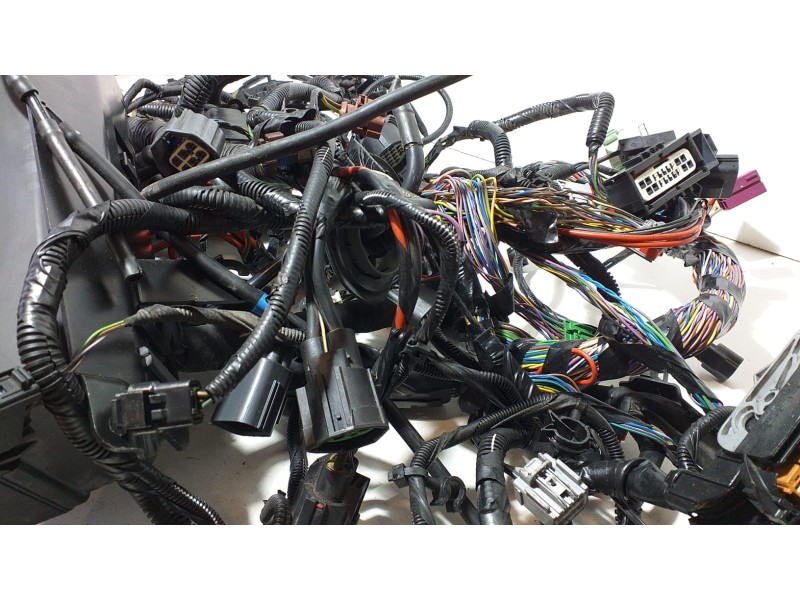 Recambio de caja reles / fusibles para land rover range rover sport autobiography hybrid referencia OEM IAM GPLA14290 70906 R