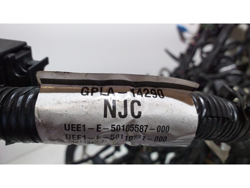 Recambio de caja reles / fusibles para land rover range rover sport autobiography hybrid referencia OEM IAM GPLA14290 70906 R