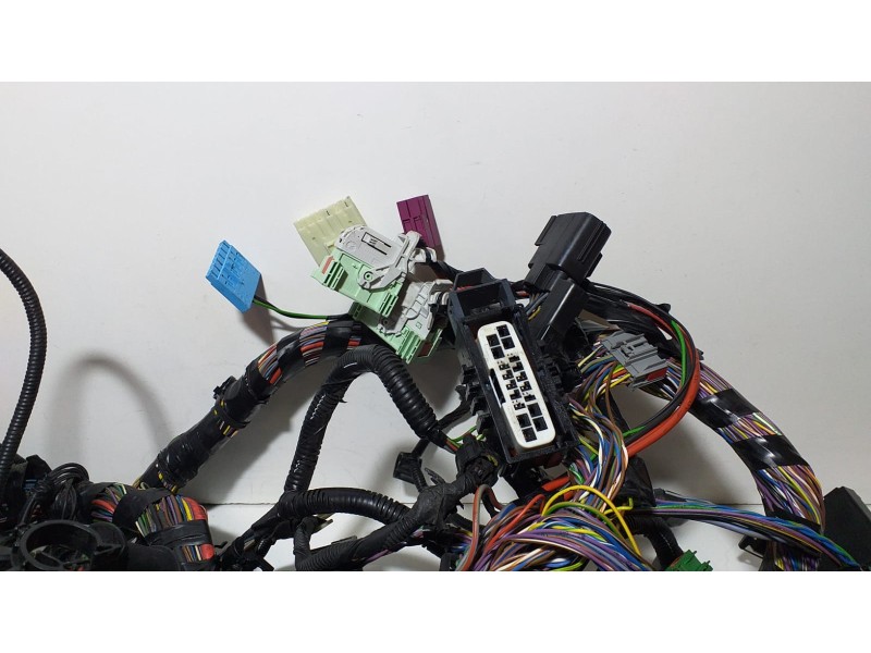 Recambio de caja reles / fusibles para land rover range rover sport autobiography hybrid referencia OEM IAM GPLA14290 70906 R