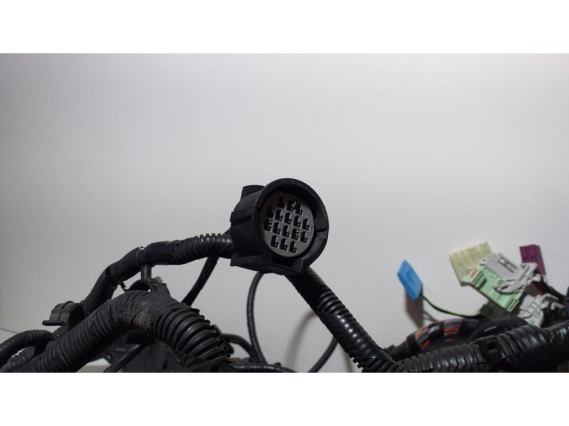 Recambio de caja reles / fusibles para land rover range rover sport autobiography hybrid referencia OEM IAM GPLA14290 70906 R