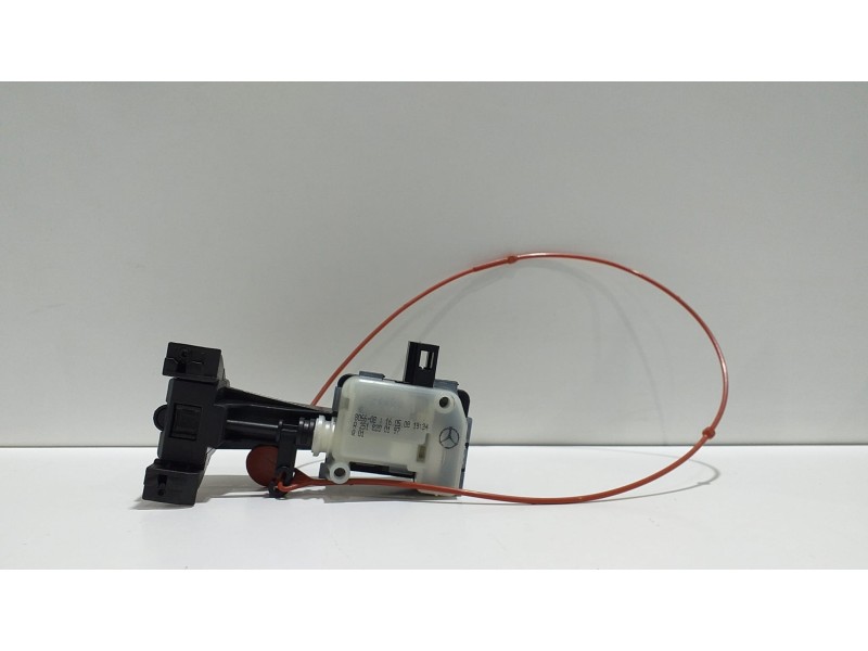 Recambio de tapa exterior combustible para mercedes-benz clase r (w251) 500 l 4matic (251.172) referencia OEM IAM A2518200197 53