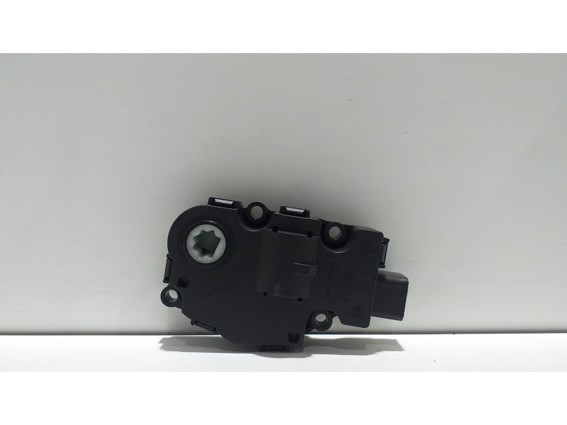 Recambio de motor apertura trampillas climatizador para mercedes-benz clase r (w251) 500 l 4matic (251.172) referencia OEM IAM E