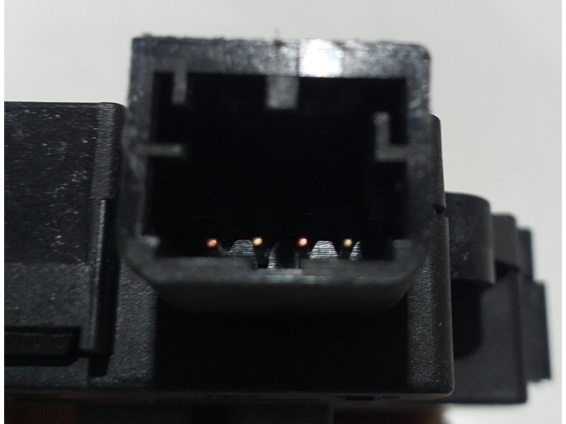 Recambio de motor apertura trampillas climatizador para mercedes-benz clase r (w251) 500 l 4matic (251.172) referencia OEM IAM E