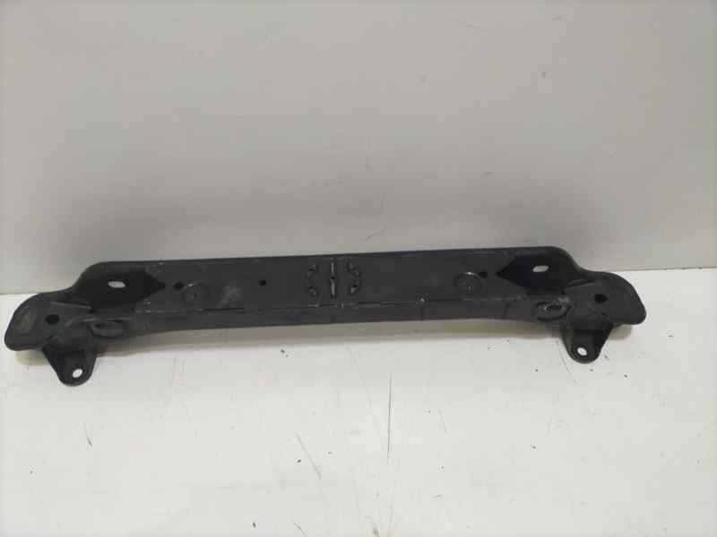 Recambio de travesaño inferior para hyundai h 1 starex h 1 starex td referencia OEM IAM 4D56 86703 