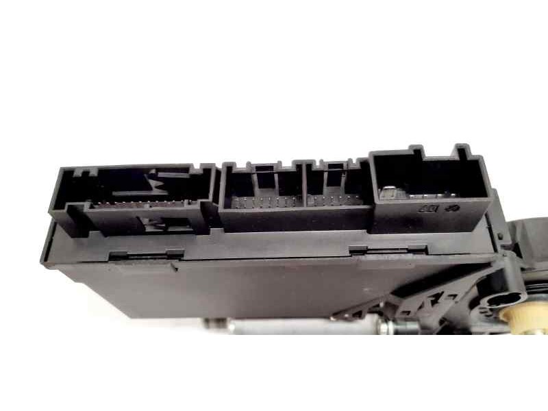 Recambio de motor elevalunas delantero derecho para volkswagen touareg (7la) tdi v6 referencia OEM IAM 3D1959792B 45436 