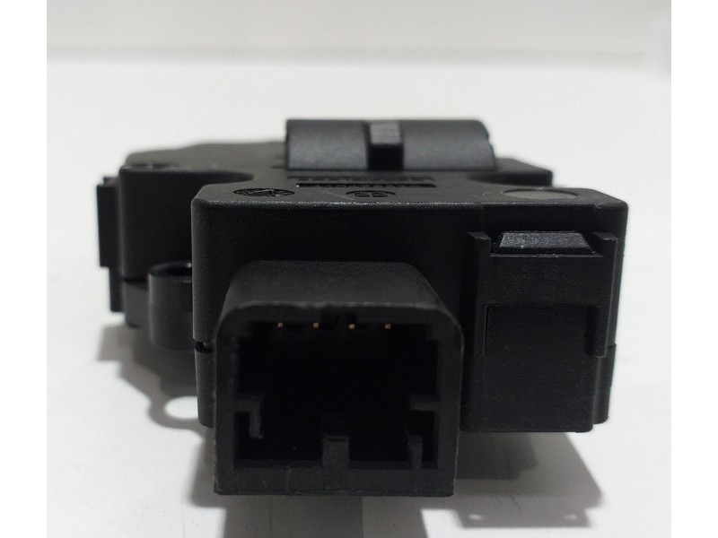 Recambio de motor apertura trampillas climatizador para mercedes-benz clase r (w251) 500 l 4matic (251.172) referencia OEM IAM E