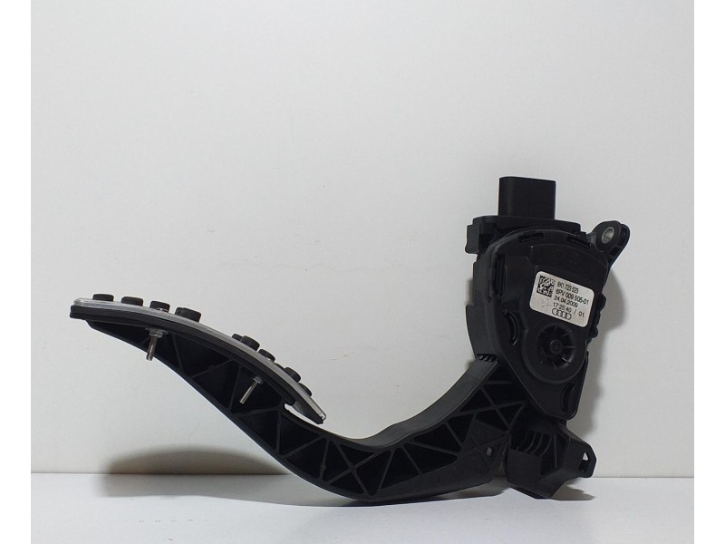 Recambio de potenciometro pedal para audi q5 (8r) 3.0 tdi referencia OEM IAM 8K1723523 68532 