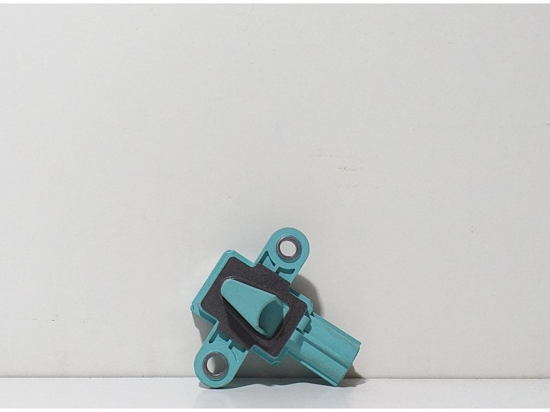 Recambio de sensor para audi q5 (8r) 3.0 tdi referencia OEM IAM 8K0955557C 68535 