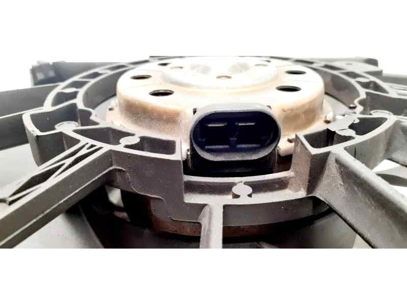 Recambio de electroventilador para renault megane i fase 2 berlina (ba0) 1.9 dci dynamique referencia OEM IAM 7701070217 42335 