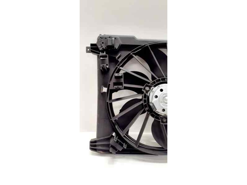 Recambio de electroventilador para renault scenic ii confort dynamique referencia OEM IAM 8200680624 42343 
