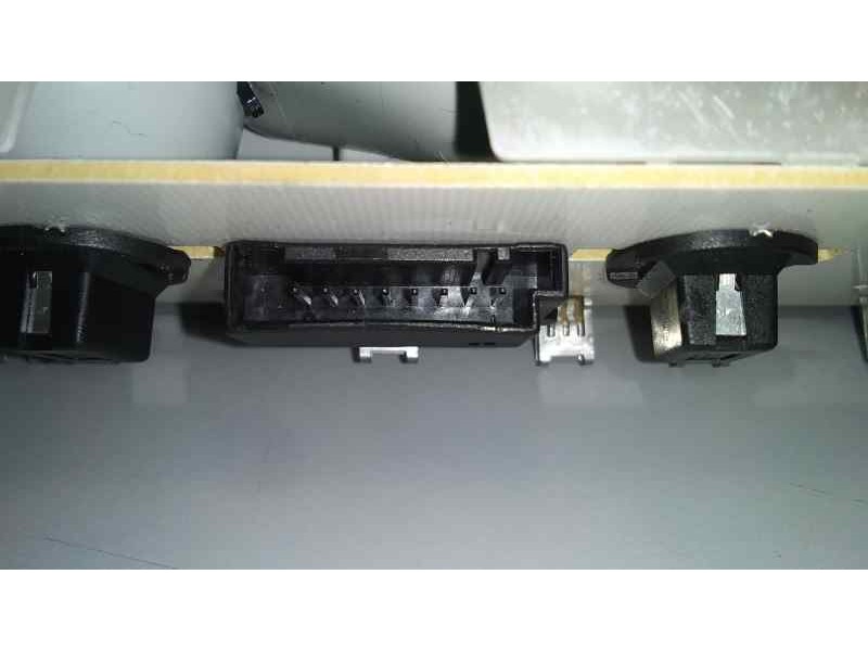 Recambio de luz interior para bmw serie 5 berlina (e60) 530i referencia OEM IAM 63316912631 45560 