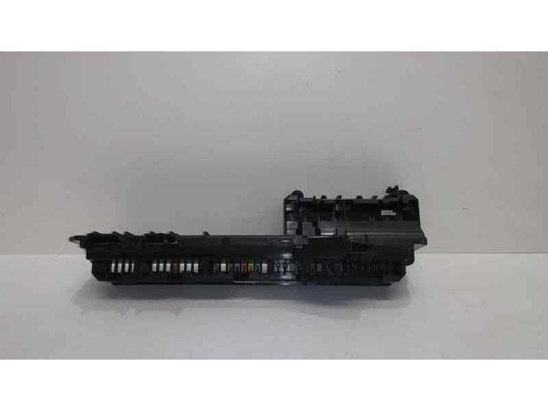 Recambio de caja reles / fusibles para bmw serie 5 berlina (e60) 530i referencia OEM IAM 10688710 45567 