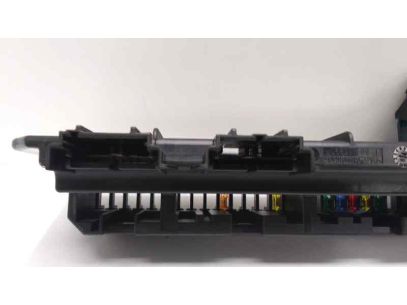 Recambio de caja reles / fusibles para bmw serie 5 berlina (e60) 530i referencia OEM IAM 10688710 45567 