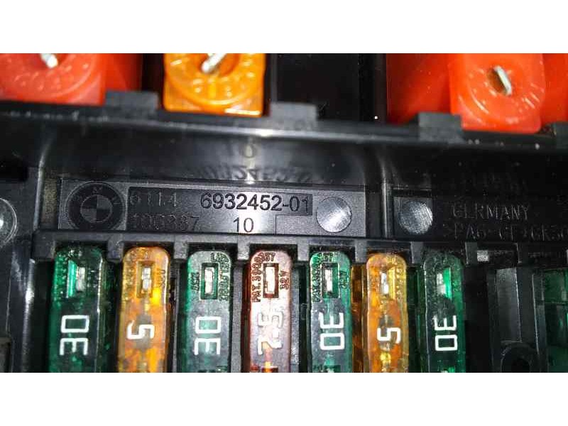 Recambio de caja reles / fusibles para bmw serie 5 berlina (e60) 530i referencia OEM IAM 10688710 45567 