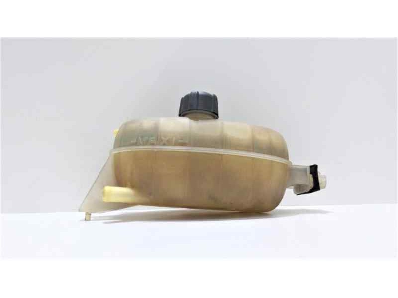 Recambio de deposito expansion para renault trafic caja cerrada (ab 4.01) l1h1 2,90t caja cerrada, corto referencia OEM IAM 7700