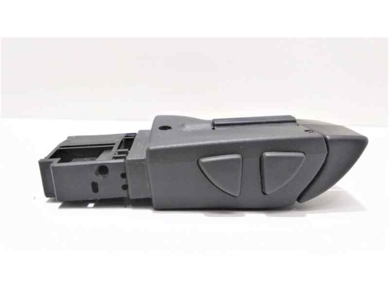 Recambio de mando volante para renault trafic caja cerrada (ab 4.01) l1h1 2,90t caja cerrada, corto referencia OEM IAM 820000904