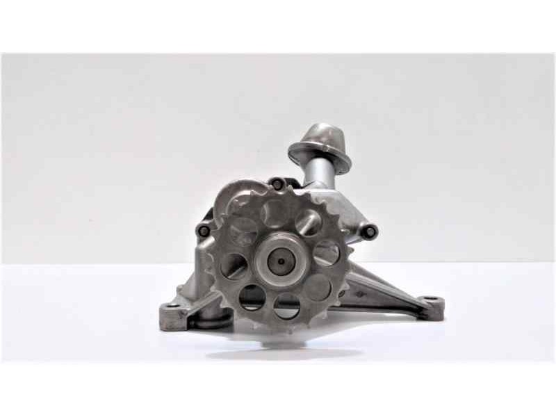 Recambio de bomba aceite para mercedes-benz sprinter (w901,w904) caja cerr. 208 d (901.3/902.361-362) referencia OEM IAM 6061810