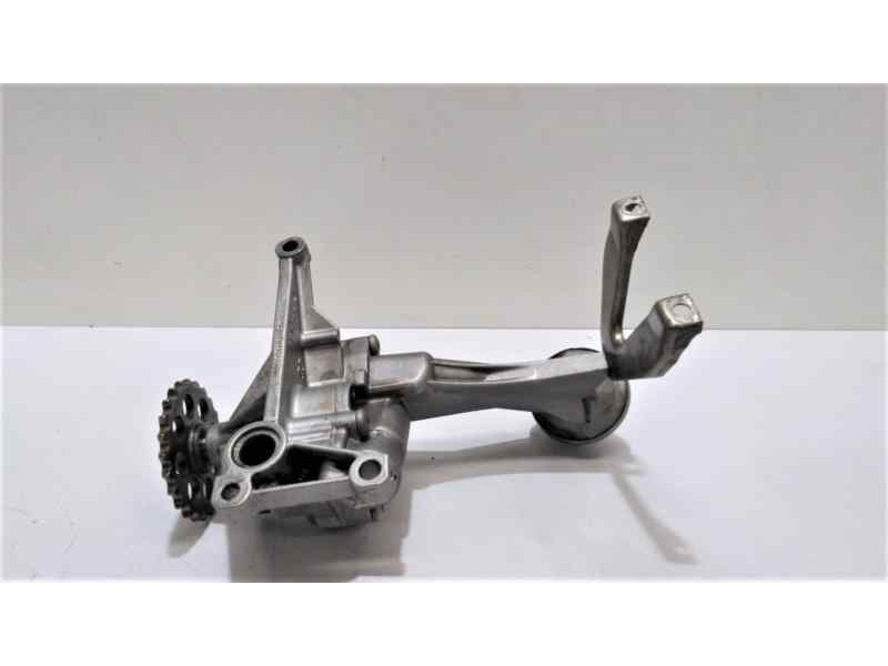 Recambio de bomba aceite para mercedes-benz sprinter (w901,w904) caja cerr. 208 d (901.3/902.361-362) referencia OEM IAM 6061810