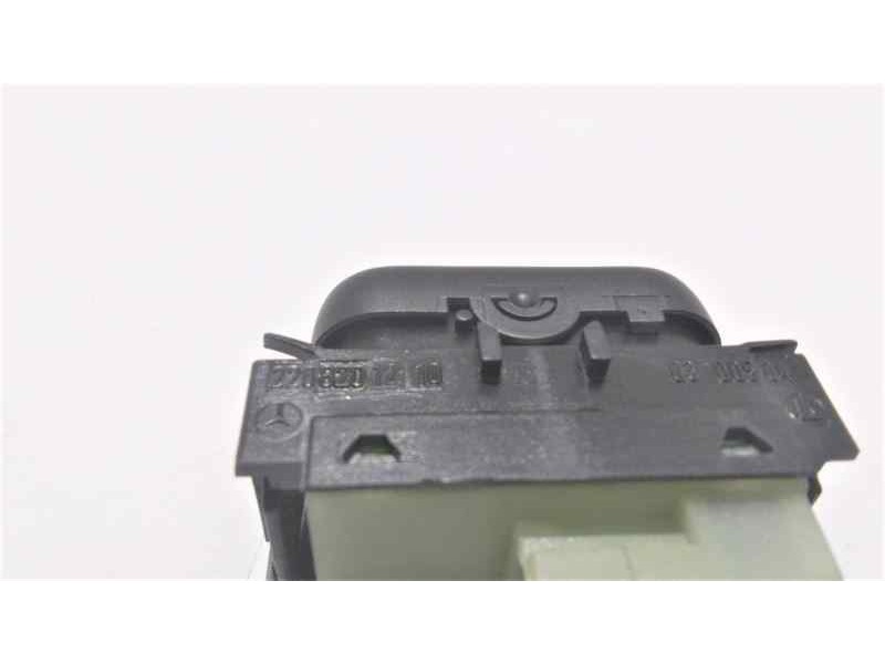 Recambio de mando elevalunas trasero izquierdo para mercedes-benz clase s (w220) berlina 320 cdi (220.026) referencia OEM IAM 22