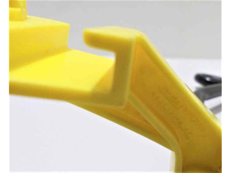 Recambio de amortiguadores capo para ford fiesta (ccn) trend referencia OEM IAM 8A6116828AC 46238 