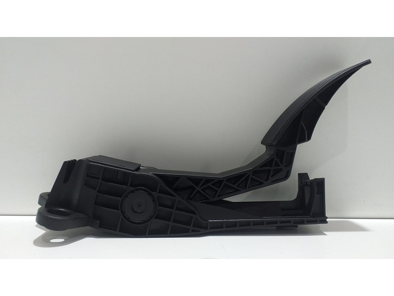 Recambio de potenciometro pedal para mercedes-benz clase r (w251) 500 l 4matic (251.172) referencia OEM IAM A1643000004 53507 