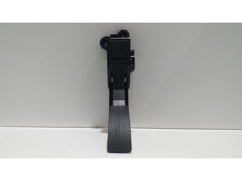 Recambio de potenciometro pedal para mercedes-benz clase r (w251) 500 l 4matic (251.172) referencia OEM IAM A1643000004 53507 