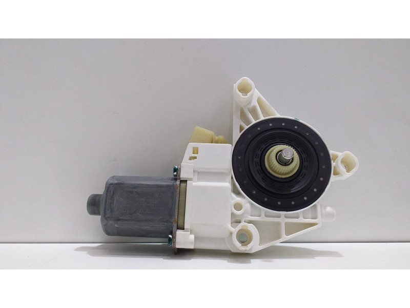 Recambio de motor elevalunas delantero izquierdo para mercedes-benz clase r (w251) 500 l 4matic (251.172) referencia OEM IAM A25