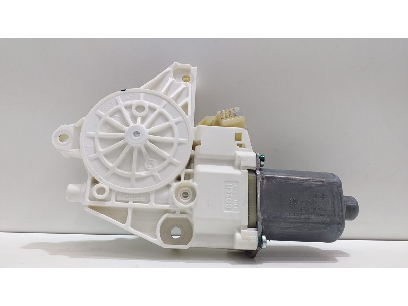 Recambio de motor elevalunas delantero izquierdo para mercedes-benz clase r (w251) 500 l 4matic (251.172) referencia OEM IAM A25