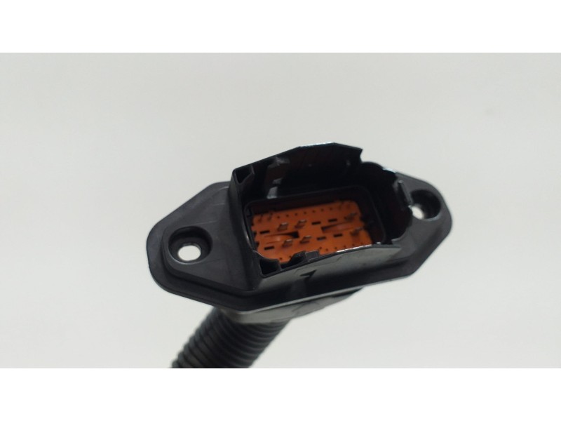 Recambio de puerta delantera izquierda para mercedes-benz clase r (w251) 500 l 4matic (251.172) referencia OEM IAM 981576103 535