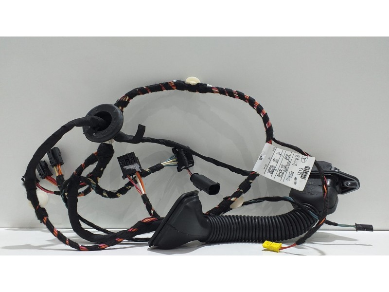 Recambio de puerta delantera izquierda para mercedes-benz clase r (w251) 500 l 4matic (251.172) referencia OEM IAM 981576103 535