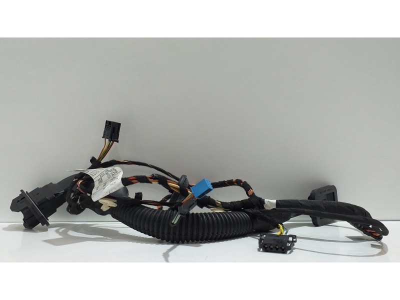 Recambio de puerta trasera izquierda para mercedes-benz clase r (w251) 500 l 4matic (251.172) referencia OEM IAM 981572102 53548