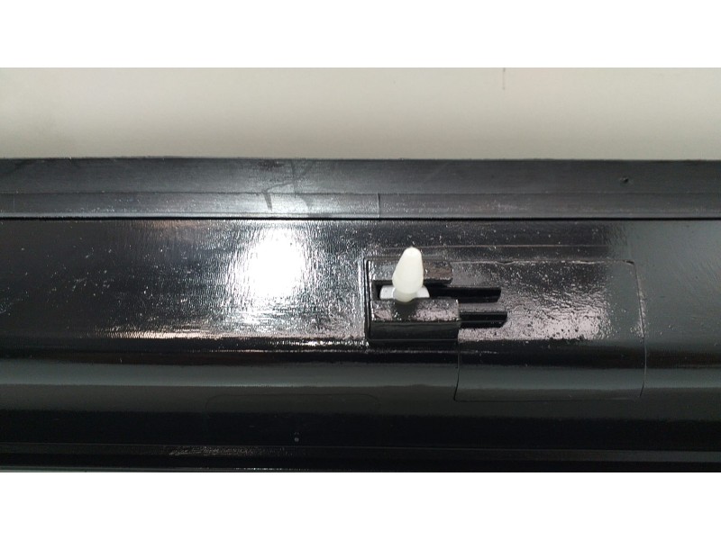 Recambio de molduras delanteras para mercedes-benz clase r (w251) 500 l 4matic (251.172) referencia OEM IAM A2516800135 53572 