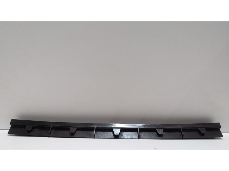 Recambio de molduras traseras para mercedes-benz clase r (w251) 500 l 4matic (251.172) referencia OEM IAM A2518851421 53573 