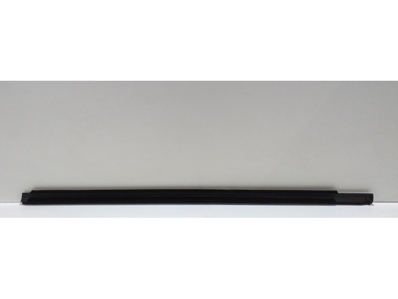 Recambio de molduras delanteras para mercedes-benz clase r (w251) 500 l 4matic (251.172) referencia OEM IAM 273963 53575 