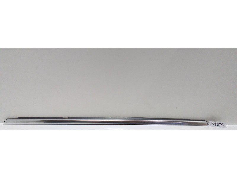 Recambio de molduras traseras para mercedes-benz clase r (w251) 500 l 4matic (251.172) referencia OEM IAM A2516907480 53576 